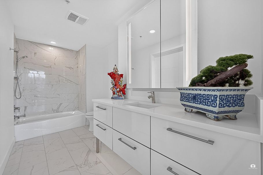 671 438 W King Edward Avenue Vancouver, BC - 20