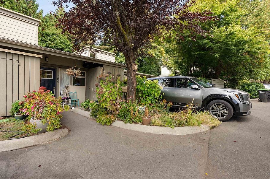 7355 Celista Drive Vancouver, BC - 37