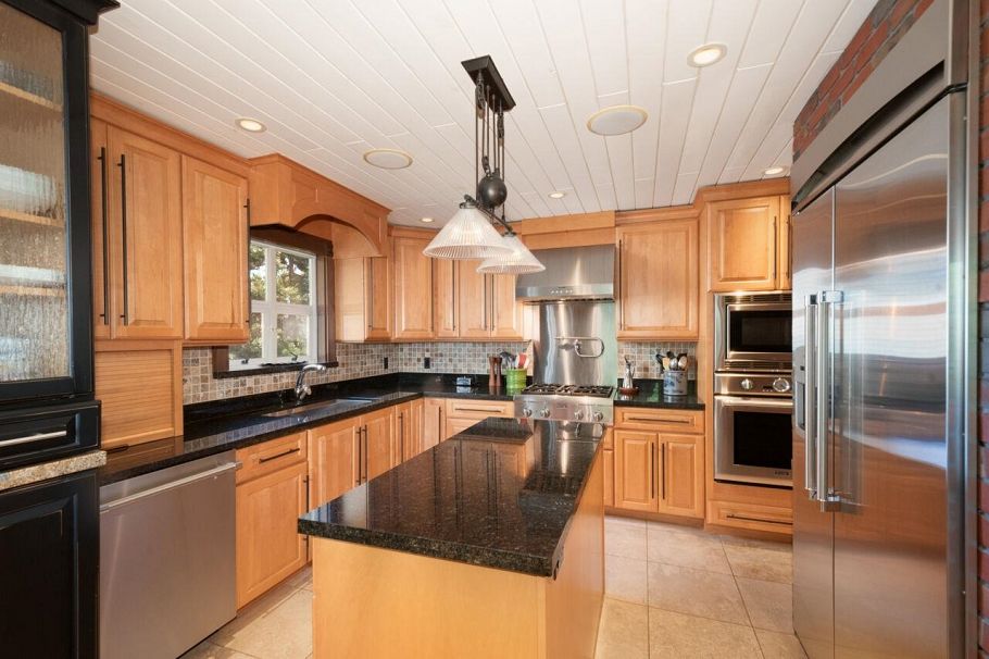 39 3939 Indian River Drive North Vancouver, BC - 4
