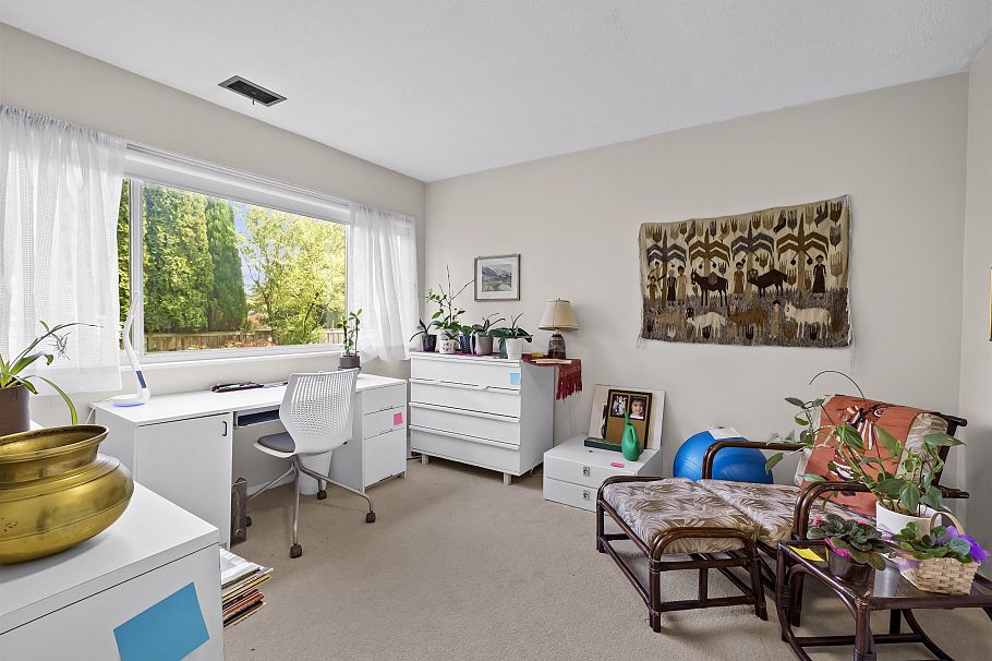 998 Fairway Drive North Vancouver, BC - 28