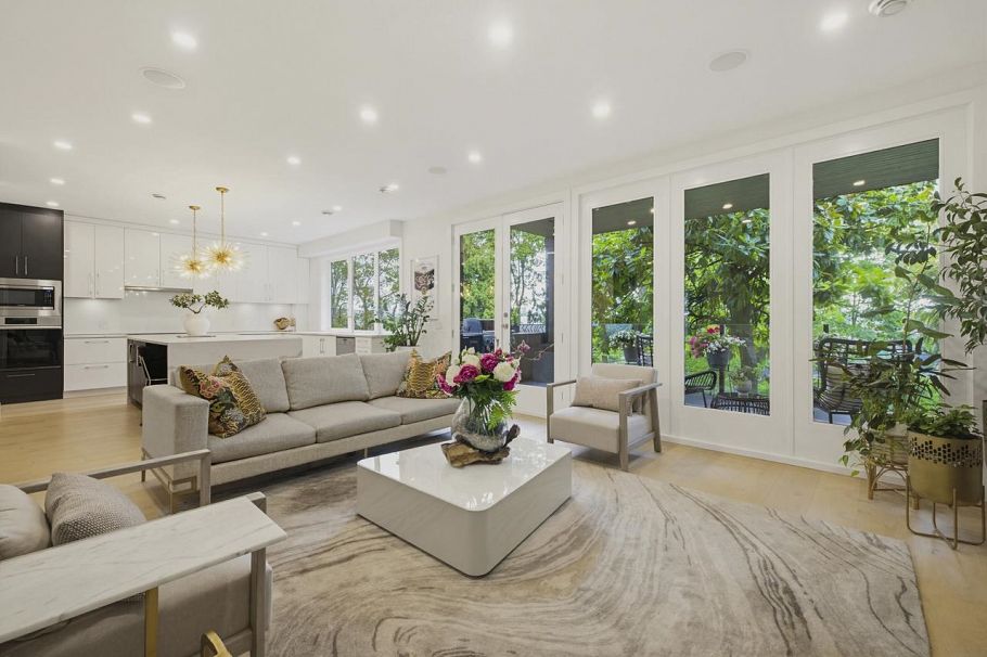 919 E 4th Street North Vancouver, BC - 8