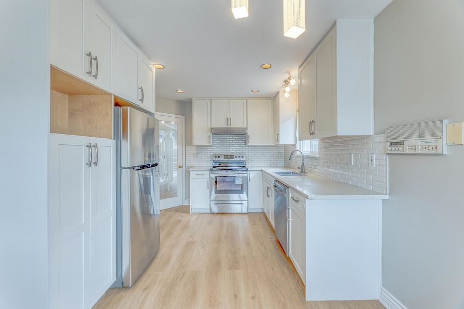3028 E 26th Avenue Vancouver, BC - 12