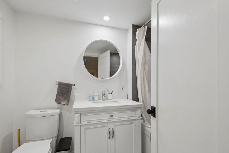 1791 E 7th Avenue Vancouver, BC - 33