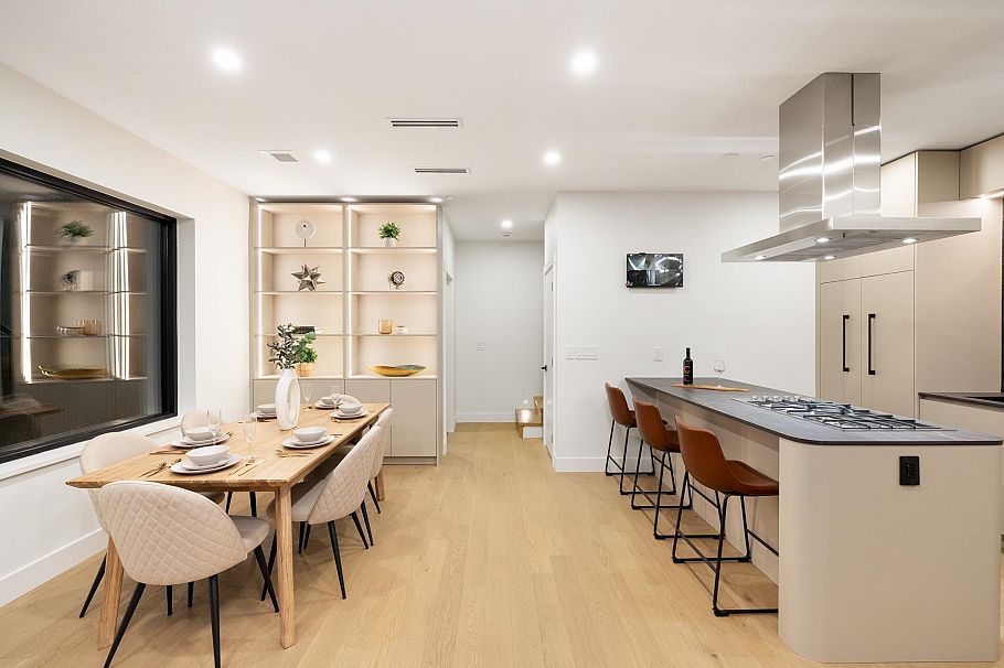 1 2145 Napier Street Vancouver, BC - 13