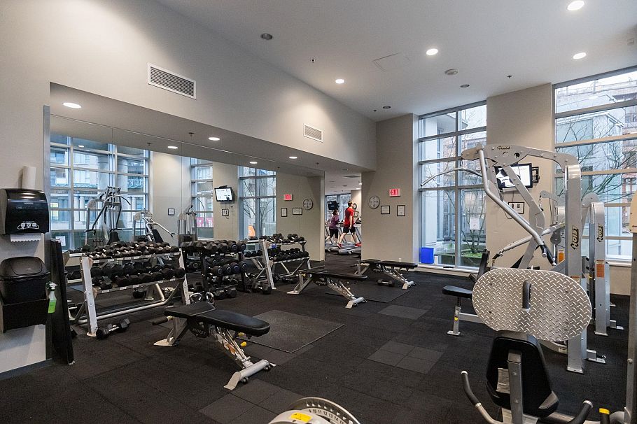 2301 689 Abbott Street Vancouver, BC - 23