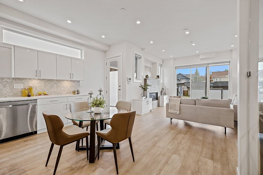 409 W Keith Road North Vancouver, BC - 9