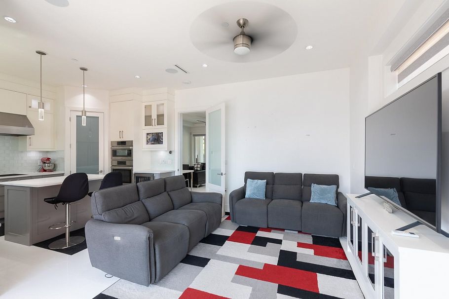 1342 E 60th Avenue Vancouver, BC - 13