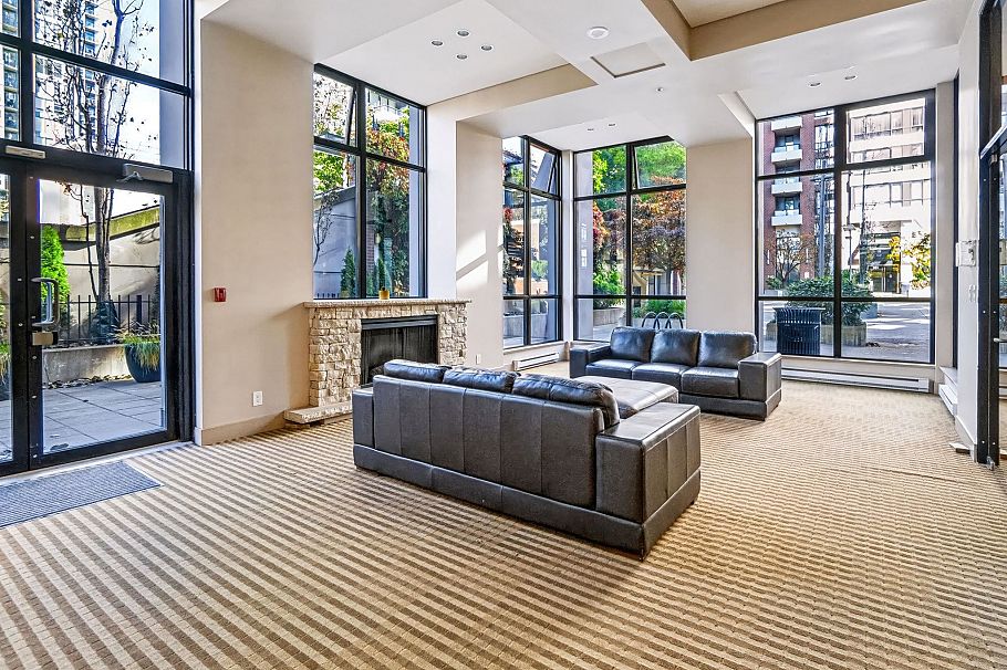 2105 977 Mainland Street Vancouver, BC - 24