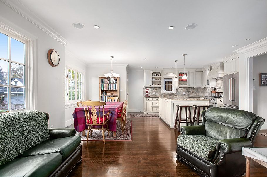 2982 W 32nd Avenue Vancouver, BC - 8