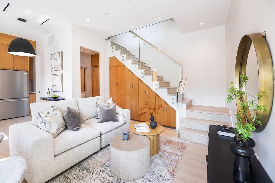 1 2995 Adanac Street Vancouver, BC - 10