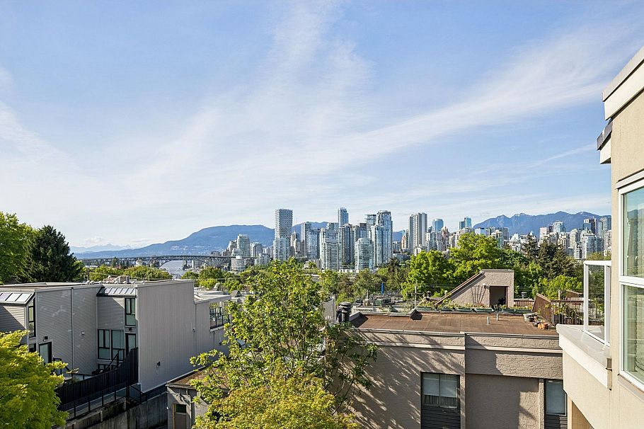103 933 W 8th Avenue Vancouver, BC - 36