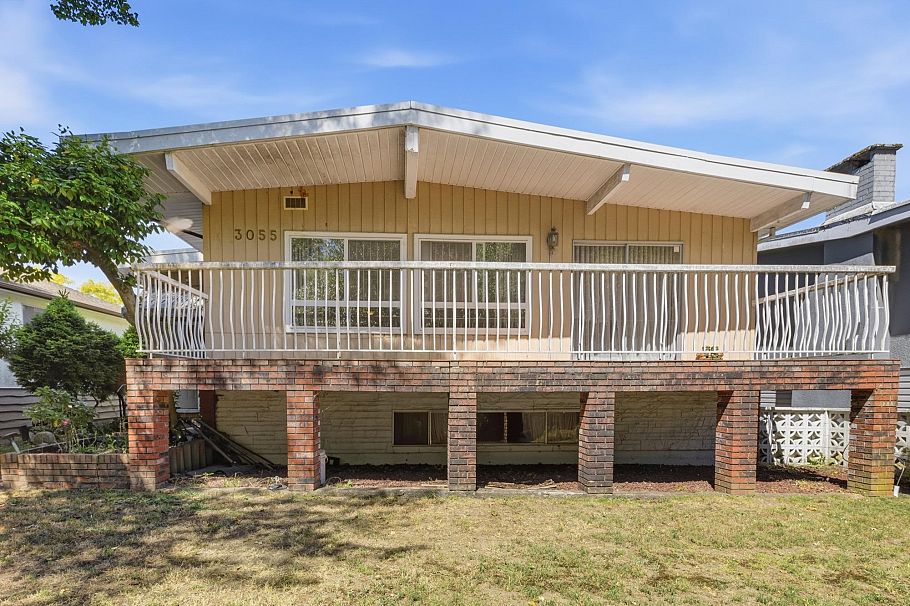 3055 Rosemont Drive Vancouver, BC - 2