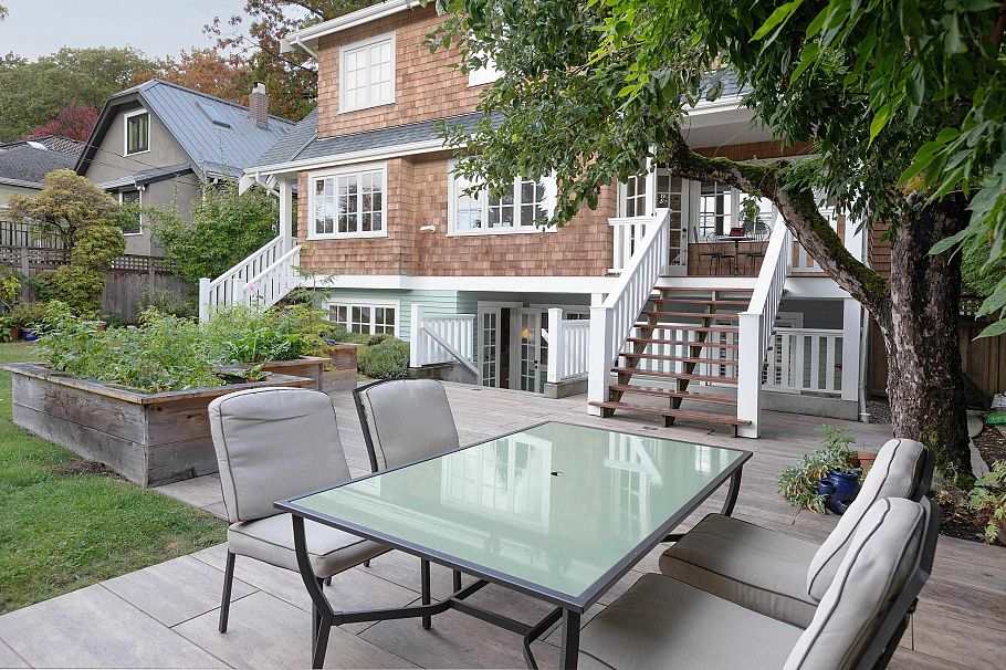 2982 W 32nd Avenue Vancouver, BC - 37