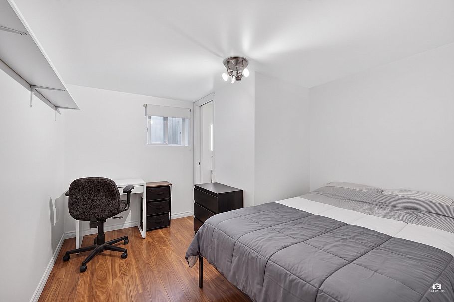 2528 E 24th Avenue Vancouver, BC - 13