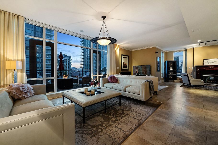 2600 1280 Richards Street Vancouver, BC - 12
