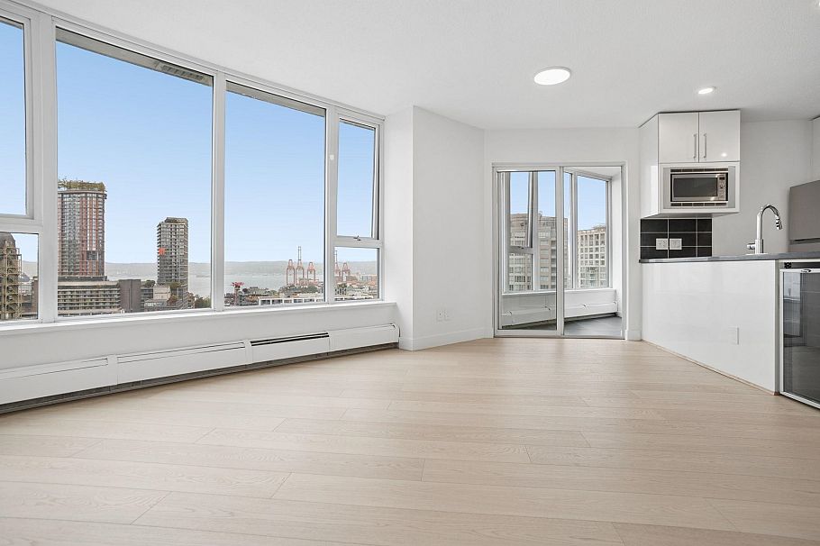 2301 689 Abbott Street Vancouver, BC - 3