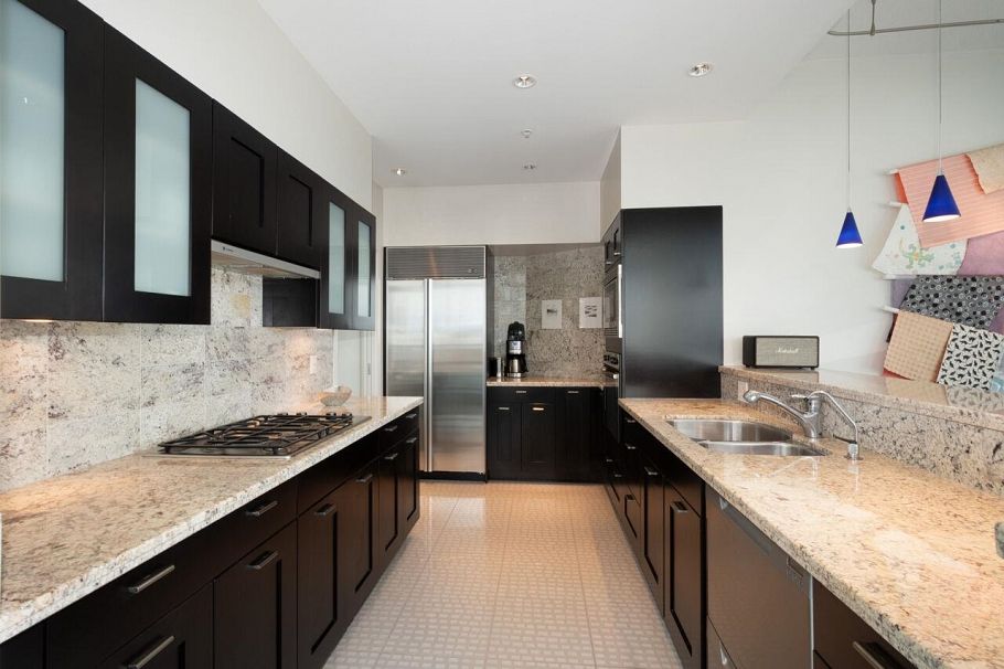 203 499 Broughton Street Vancouver, BC - 14
