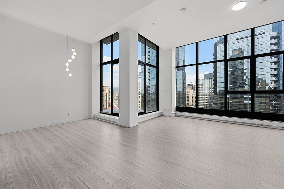 2105 1133 Hornby Street Vancouver, BC - 3