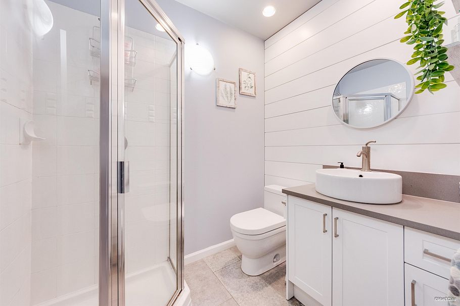 510 580 Raven Woods Drive North Vancouver, BC - 24