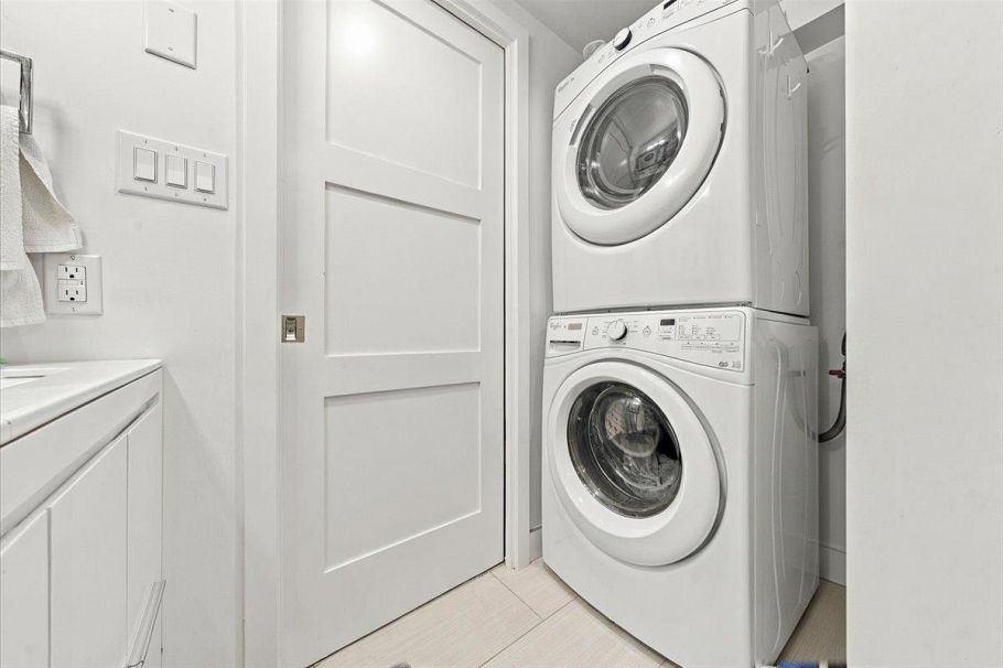 1095 W Keith Road North Vancouver, BC - 30