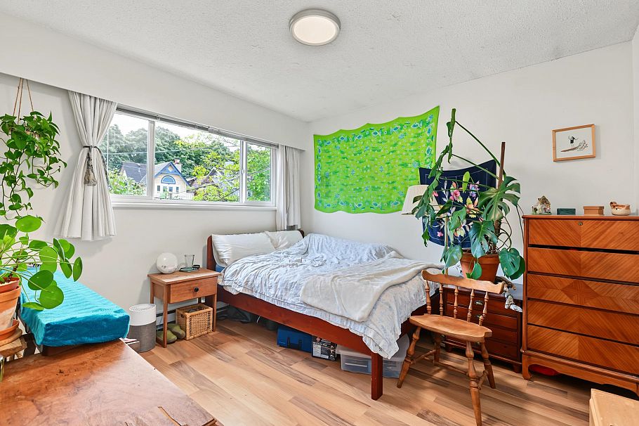132-134 W 12th Avenue Vancouver, BC - 30