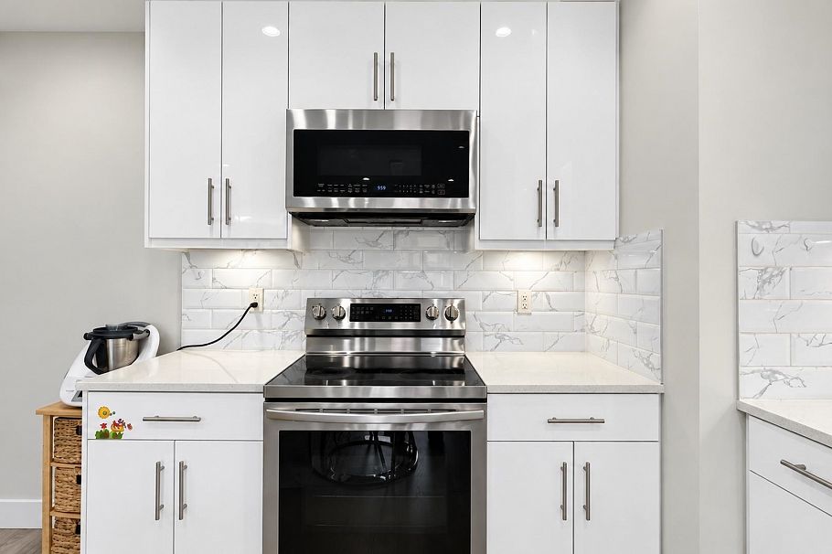 4985 Moss Street Vancouver, BC - 14