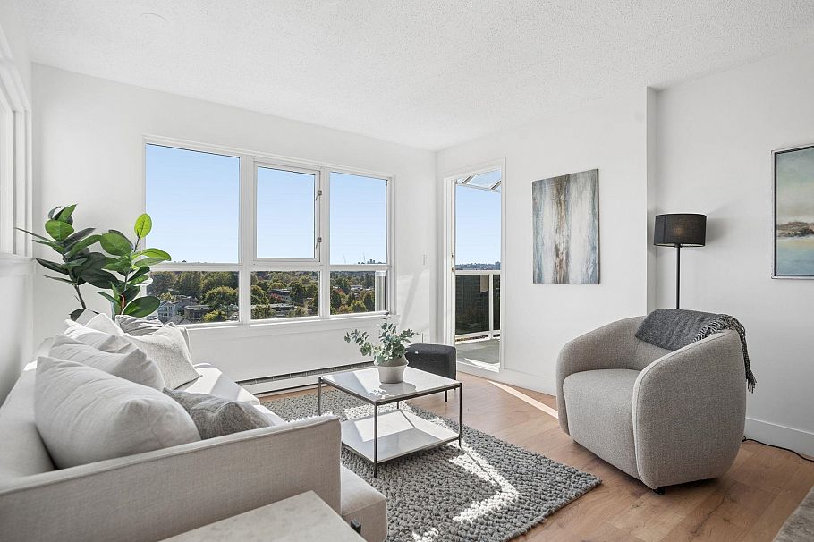 1204 1833 Frances Street Vancouver, BC - 3