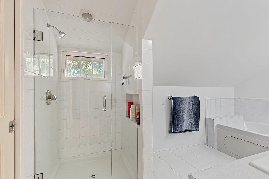462 W 19th Avenue Vancouver, BC - 23