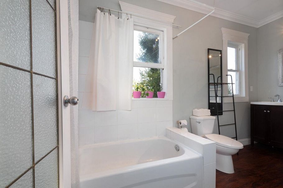 219 E 29th Street North Vancouver, BC - 16