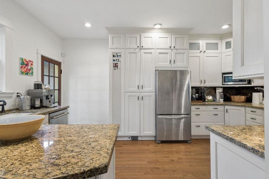 1791 E 7th Avenue Vancouver, BC - 12