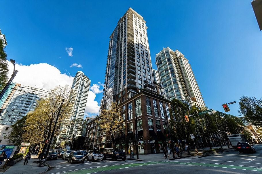 2306 535 Smithe Street Vancouver, BC - 1
