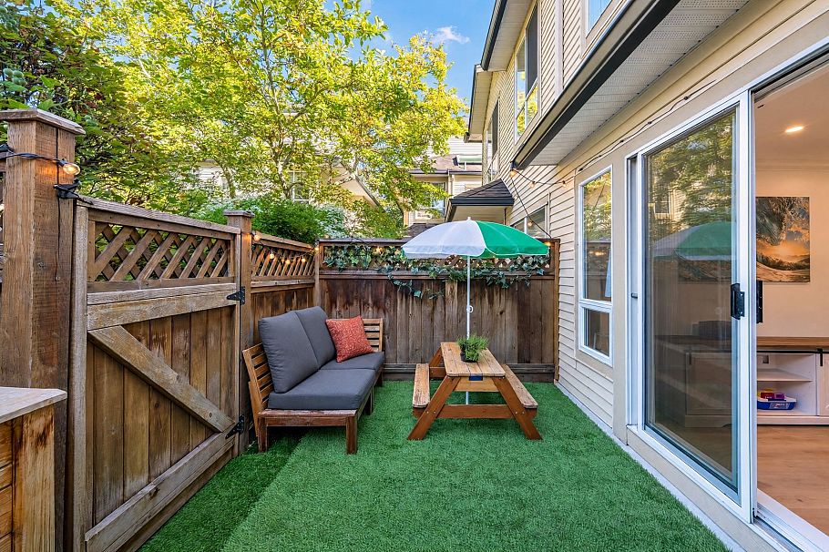 29 4311 Sophia Street Vancouver, BC - 18