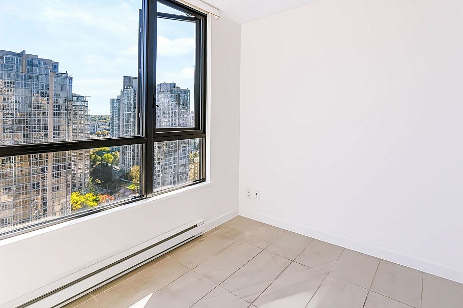 2105 977 Mainland Street Vancouver, BC - 11