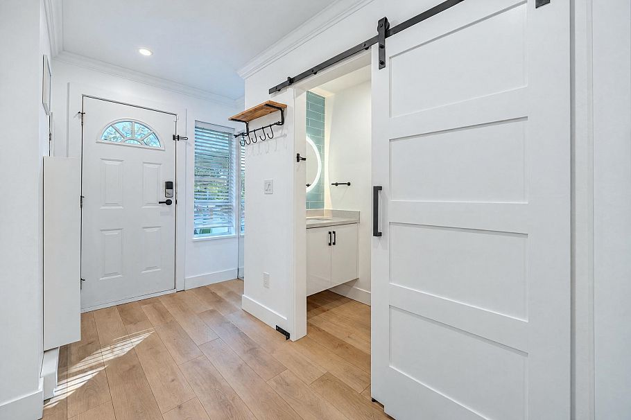 29 4311 Sophia Street Vancouver, BC - 2