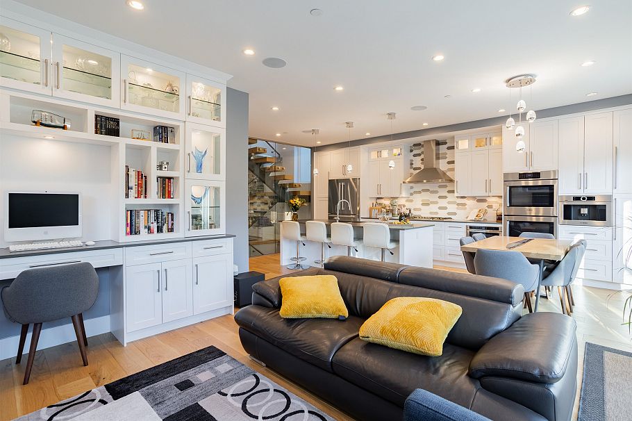 426 W 17th Avenue Vancouver, BC - 10