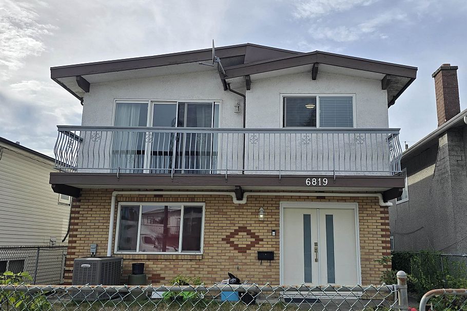 6819 Knight Street Vancouver, BC - 1