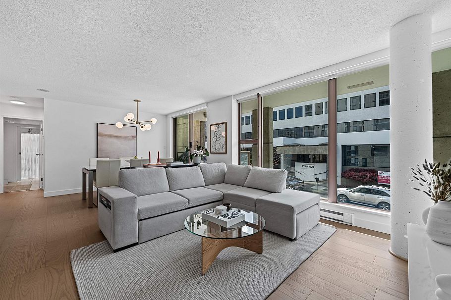 204 1633 W 8th Avenue Vancouver, BC - 8