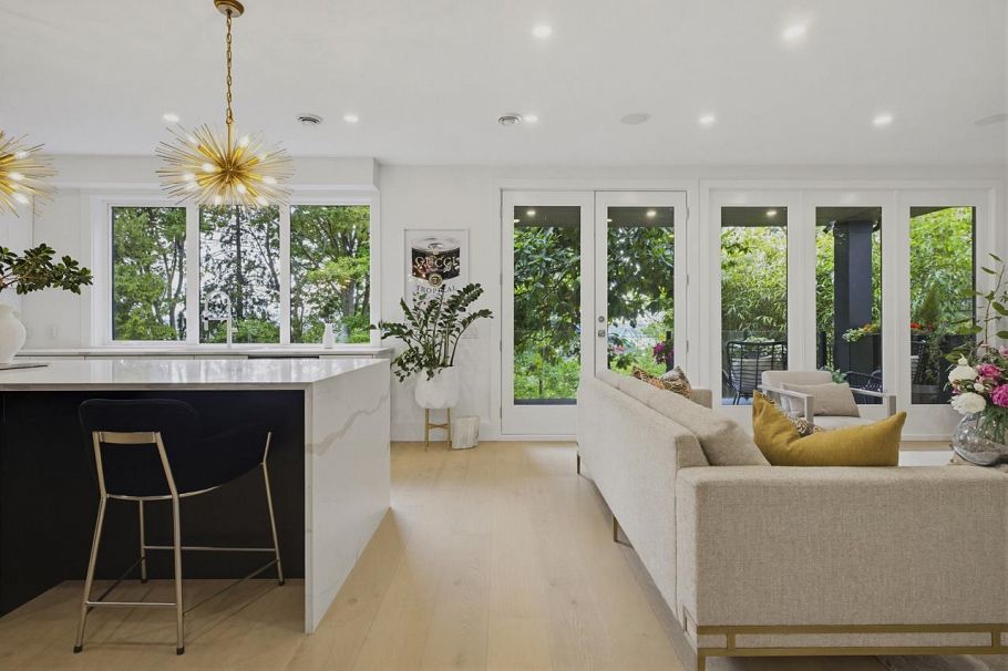 919 E 4th Street North Vancouver, BC - 11