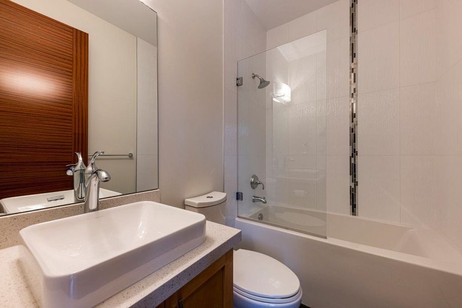 402 2138 Old Dollarton Road North Vancouver, BC - 8