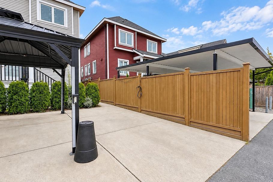 4985 Moss Street Vancouver, BC - 30