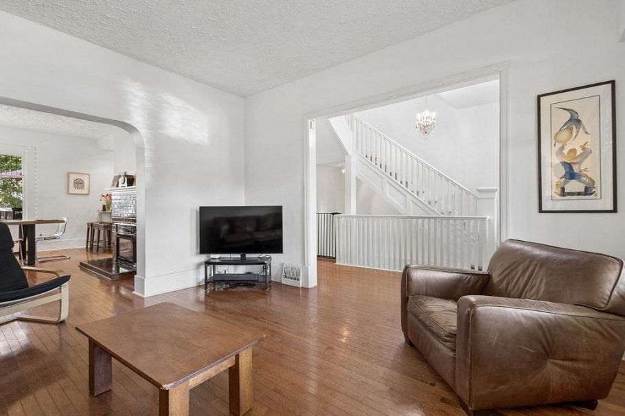 1791 E 7th Avenue Vancouver, BC - 9