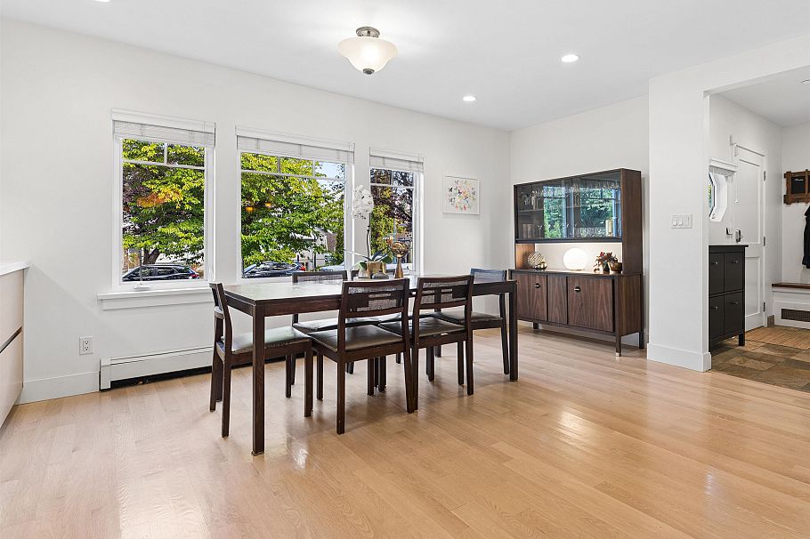 558 W 19th Avenue Vancouver, BC - 4