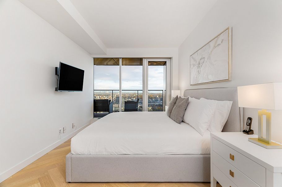 4906 1480 Howe Street Vancouver, BC - 9