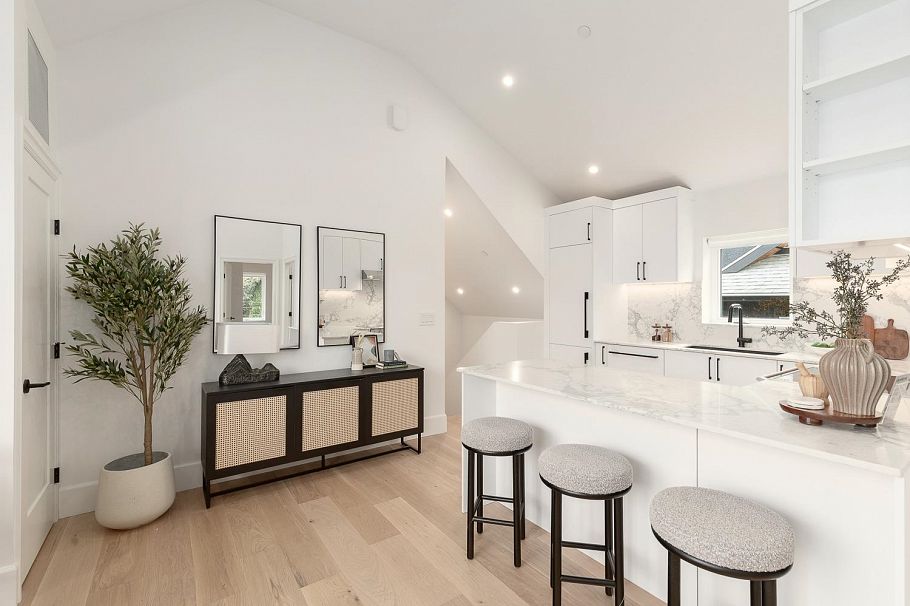 849 E 19th Avenue Vancouver, BC - 8