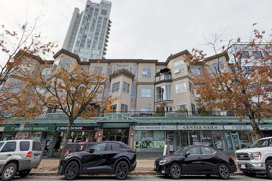 302 131 W 3rd Street North Vancouver, BC - 16