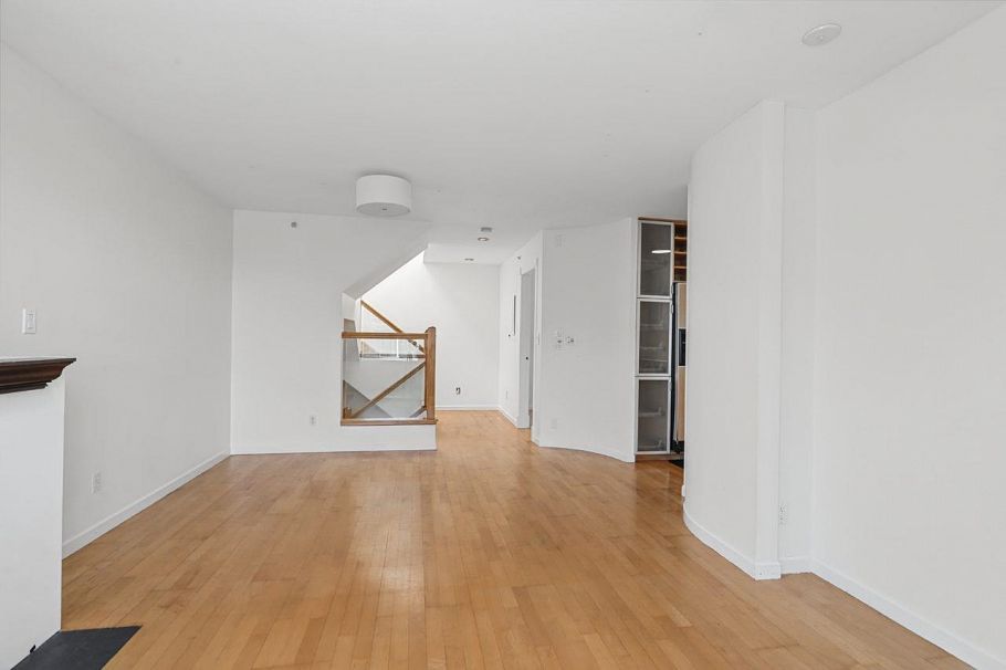 102 3349 Dunbar Street Vancouver, BC - 9