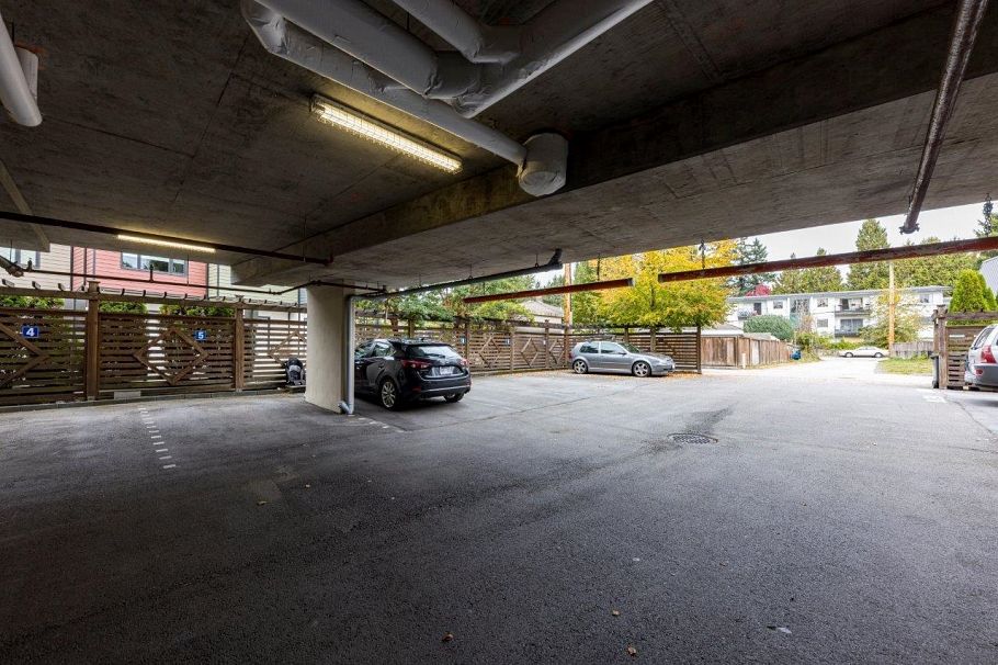 402 2138 Old Dollarton Road North Vancouver, BC - 30