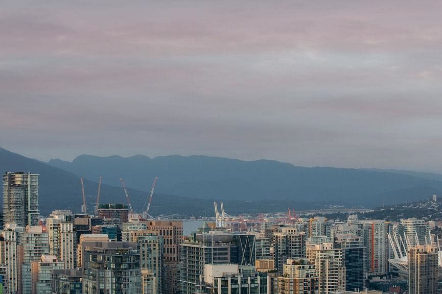 4906 1480 Howe Street Vancouver, BC - 30