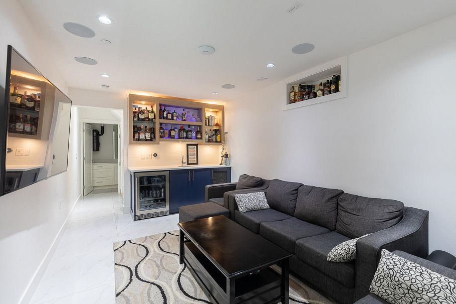 1342 E 60th Avenue Vancouver, BC - 30