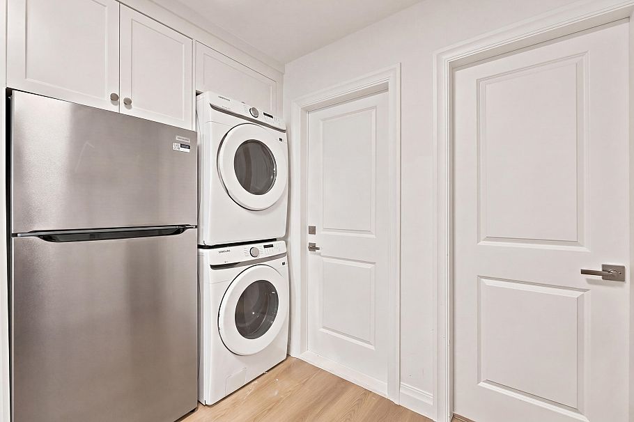 3490 Church Street North Vancouver, BC - 31